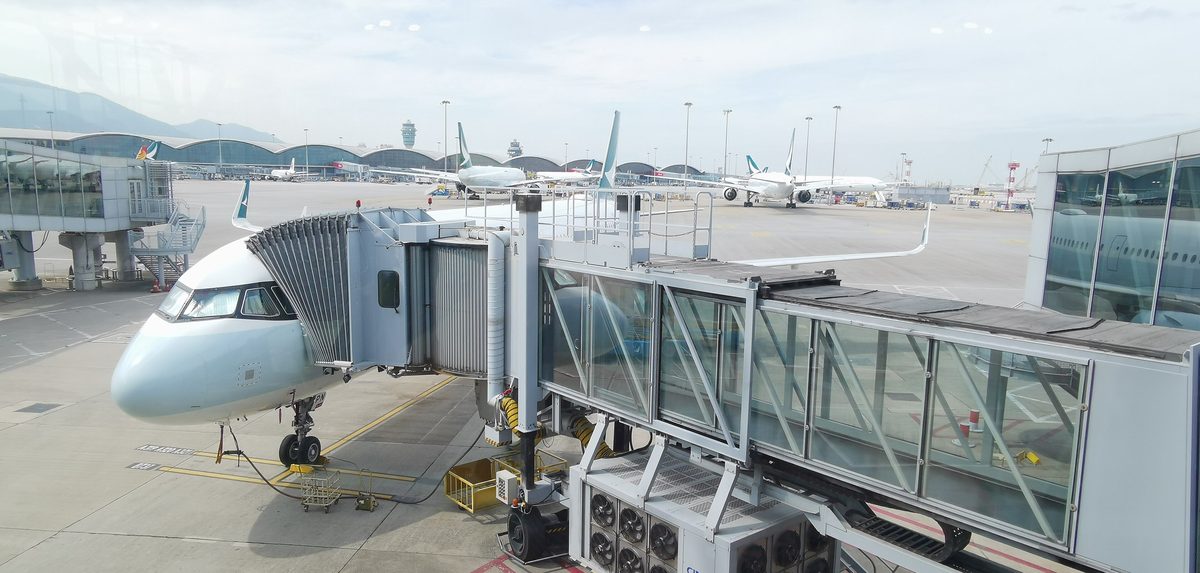 阿提哈德航空客機急降香港 81歲乘客疑中風