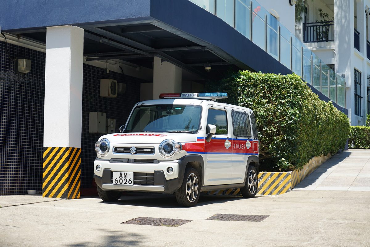 漁護警元朗捕捉三唐狗 查晶片尋主人