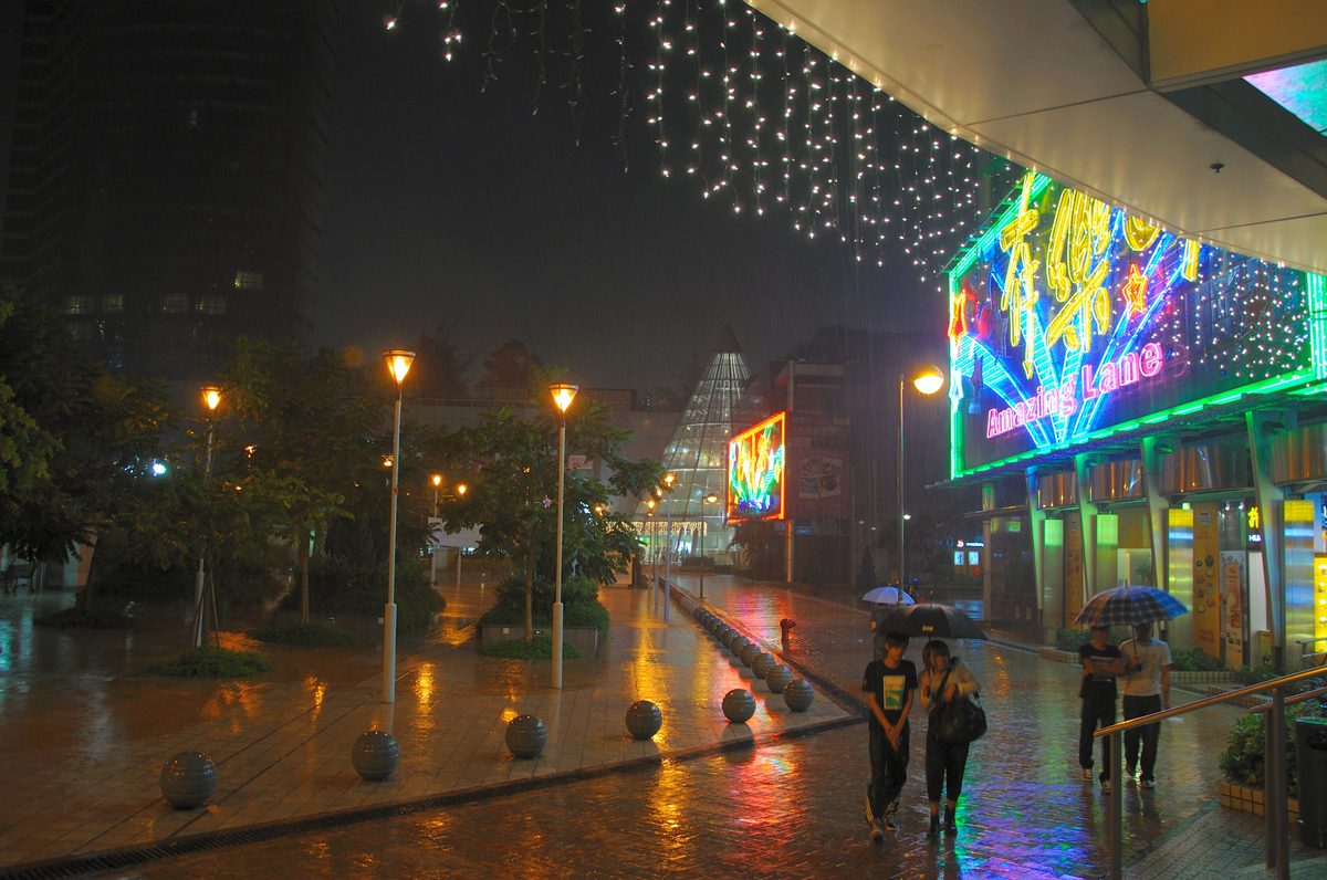國慶日高溫有雨 下週季候風轉涼