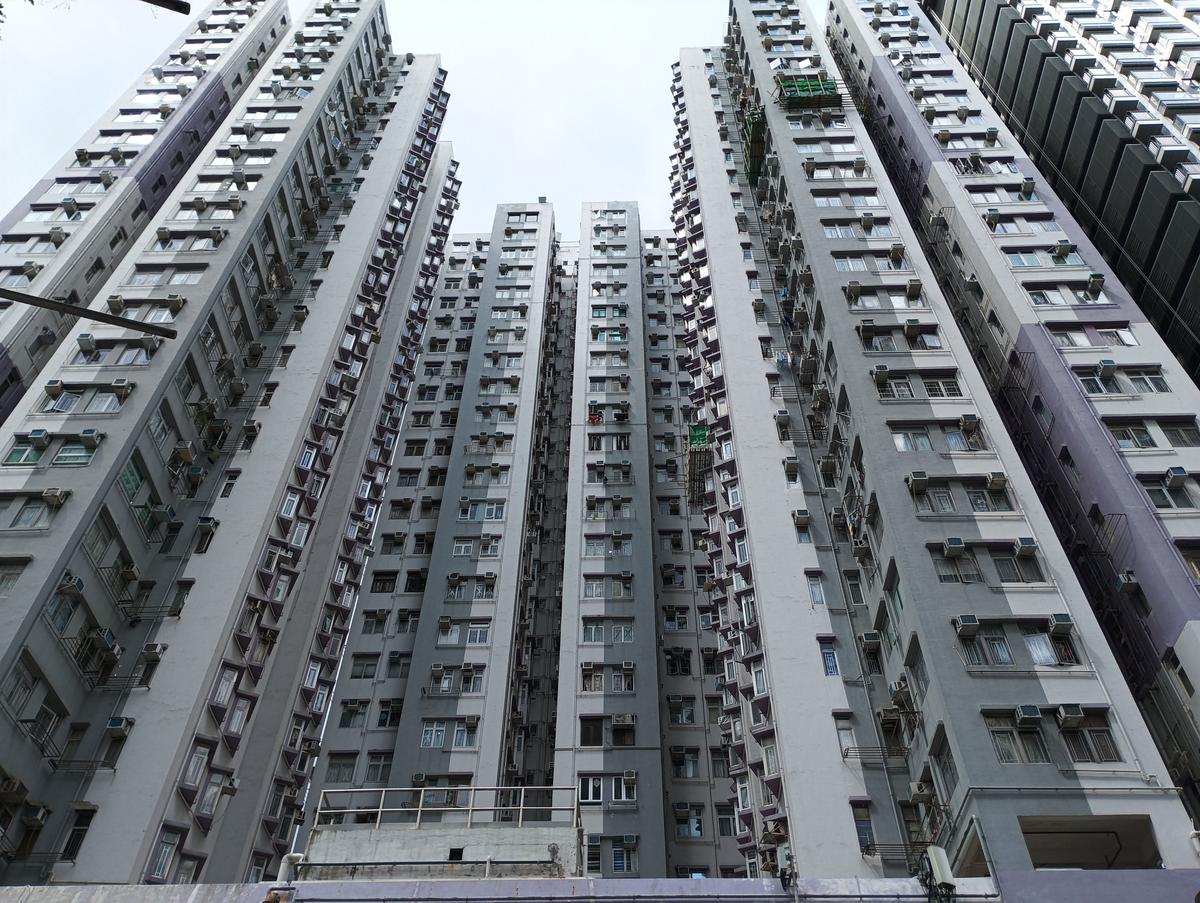 港府訂十年建屋目標42萬間